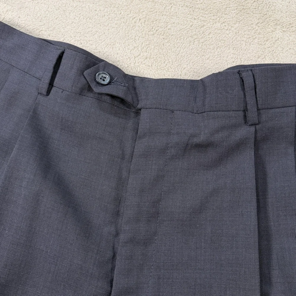 Jos A Bank Mens 42R Gordon Navy Blue Wool 2 Button Suit Pleated Cuffed 36x28